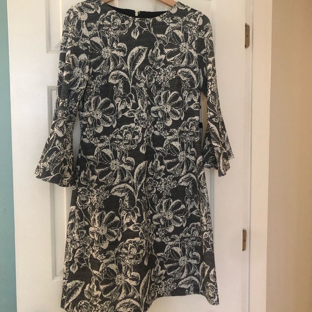 Gorgeous size 6 Tommy Hilfiger dress